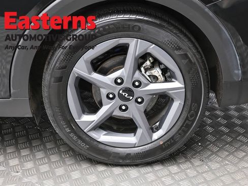 Used 2025 Kia K4 LXS image 8