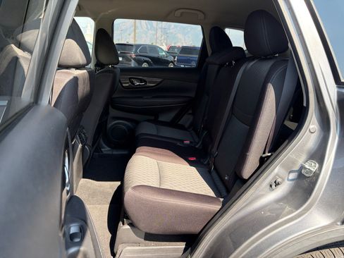 Used 2020 Nissan Rogue SV AWD/4WD image 25
