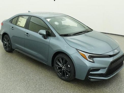 Used 2026 Toyota Corolla SE FWD image 10
