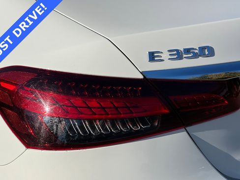 Used 2022 Mercedes-Benz E 350 Sedan image 27