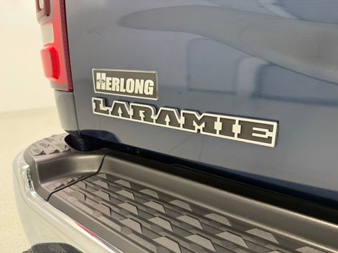Used 2024 RAM 3500 Laramie w/ Towing Technology Group AWD/4WD image 9