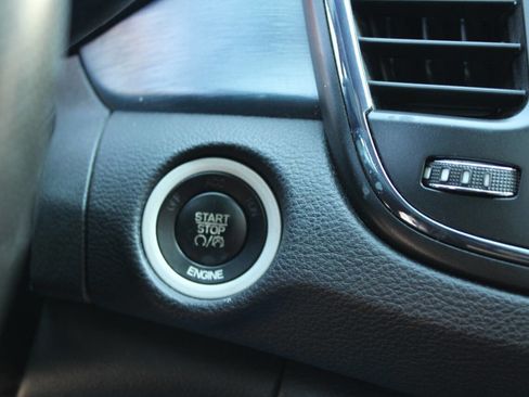 Used 2015 Chrysler 200 S w/ Comfort Group image 17