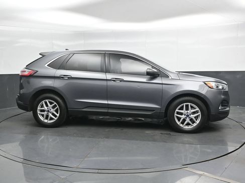 Used 2021 Ford Edge SEL w/ Convenience Package AWD/4WD image 3