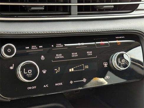 Certified 2023 INFINITI QX60 Pure image 16