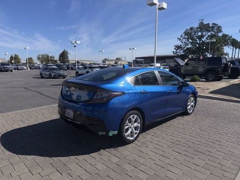 Used 2016 Chevrolet Volt LT image 3
