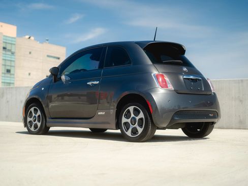 Used 2015 FIAT 500 e FWD image 11