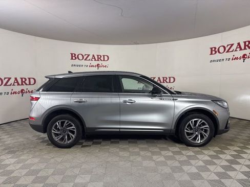 Used 2023 Lincoln Corsair FWD image 9