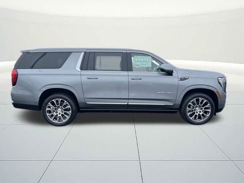 New 2026 GMC Yukon XL Denali w/ Denali Reserve Package image 6