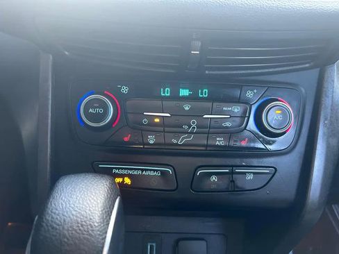 Used 2018 Ford Escape SE AWD/4WD image 18