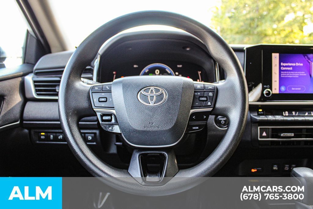 Used 2025 Toyota Camry LE FWD image 23
