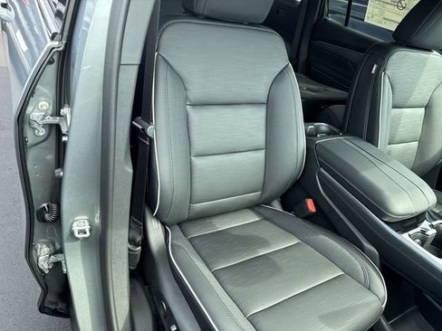 New 2026 Buick Enclave Sport Touring w/ Power Package FWD image 31