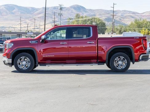 Certified 2022 GMC Sierra 1500 SLT w/ X31 Off-Road Package image 3