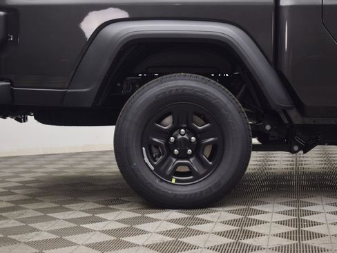 New 2026 Jeep Gladiator Sport image 9