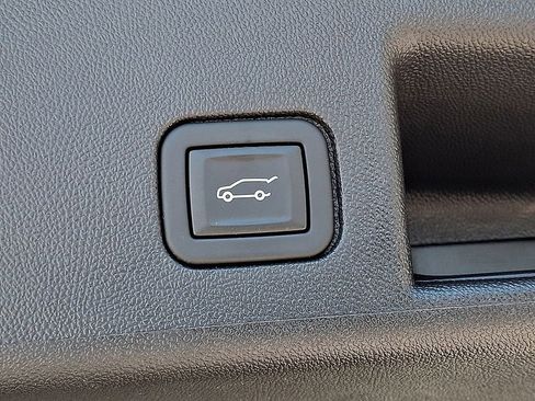Used 2024 Chevrolet Equinox LT AWD/4WD image 26