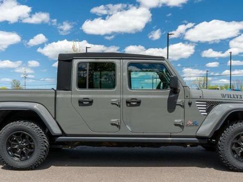 Used 2021 Jeep Gladiator Sport AWD/4WD image 5