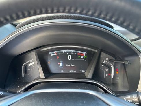Used 2018 Honda CR-V Touring image 11