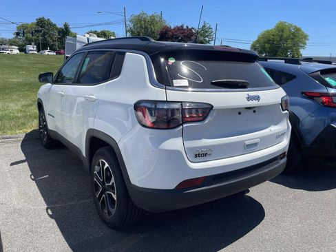 Used 2022 Jeep Compass Limited AWD/4WD image 4