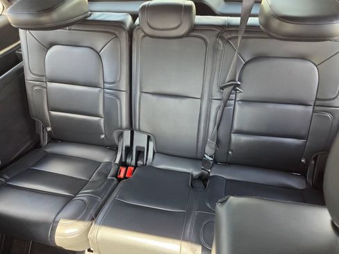Used 2023 Lincoln Navigator Reserve AWD/4WD image 8
