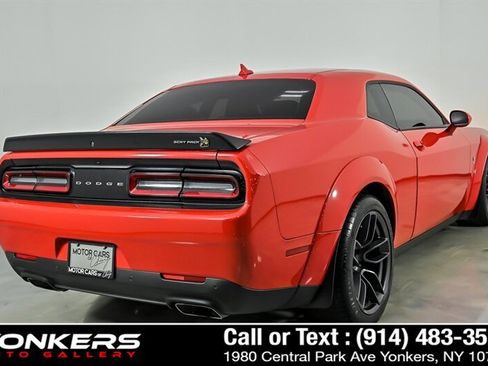 Used 2022 Dodge Challenger R/T Scat Pack RWD image 5