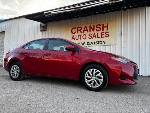 Used 2019 Toyota Corolla LE image 3