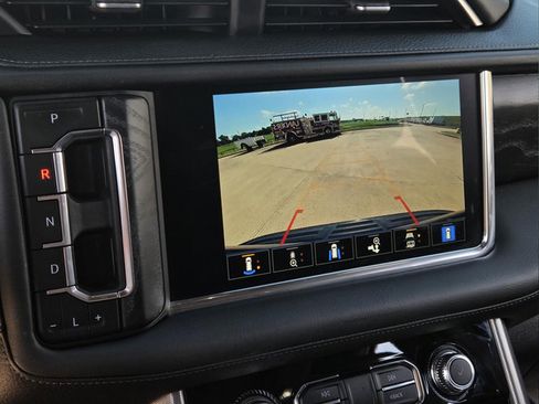 Used 2022 GMC Yukon Denali w/ Denali Ultimate Package AWD/4WD image 22