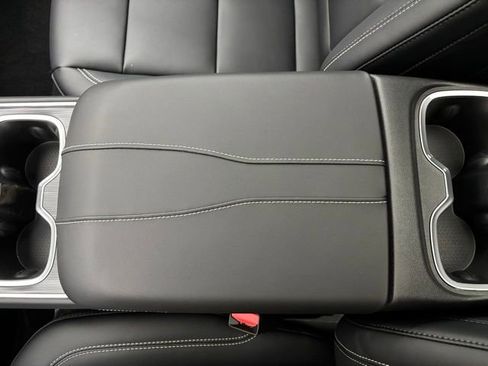 New 2026 GMC Acadia Elevation w/ Elevation Premium Package AWD/4WD image 32