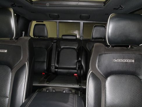 Used 2024 RAM 1500 Laramie AWD/4WD image 10