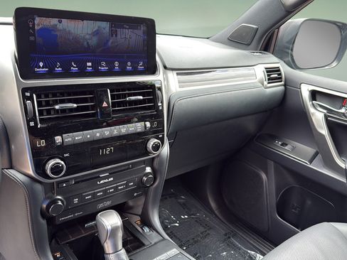 Used 2023 Lexus GX 460 Premium AWD/4WD image 26