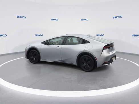Used 2024 Toyota Prius LE FWD image 6