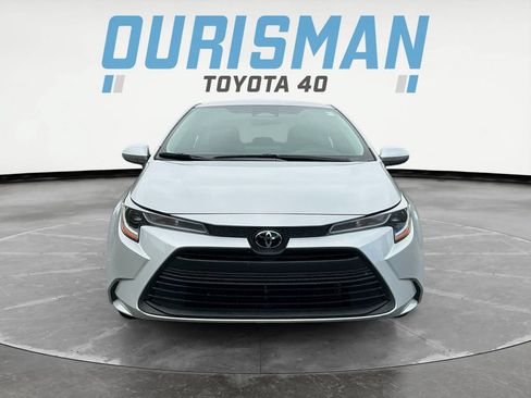 Used 2024 Toyota Corolla LE FWD image 2