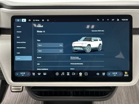 Used 2024 Rivian R1S Adventure AWD/4WD image 29
