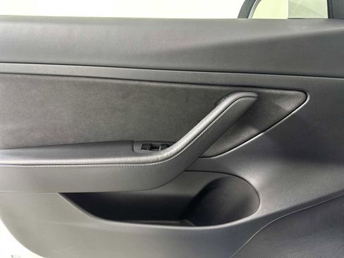 Used 2021 Tesla Model 3 Standard Range Plus image 27