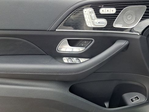 Certified 2024 Mercedes-Benz GLS 580 4MATIC image 12