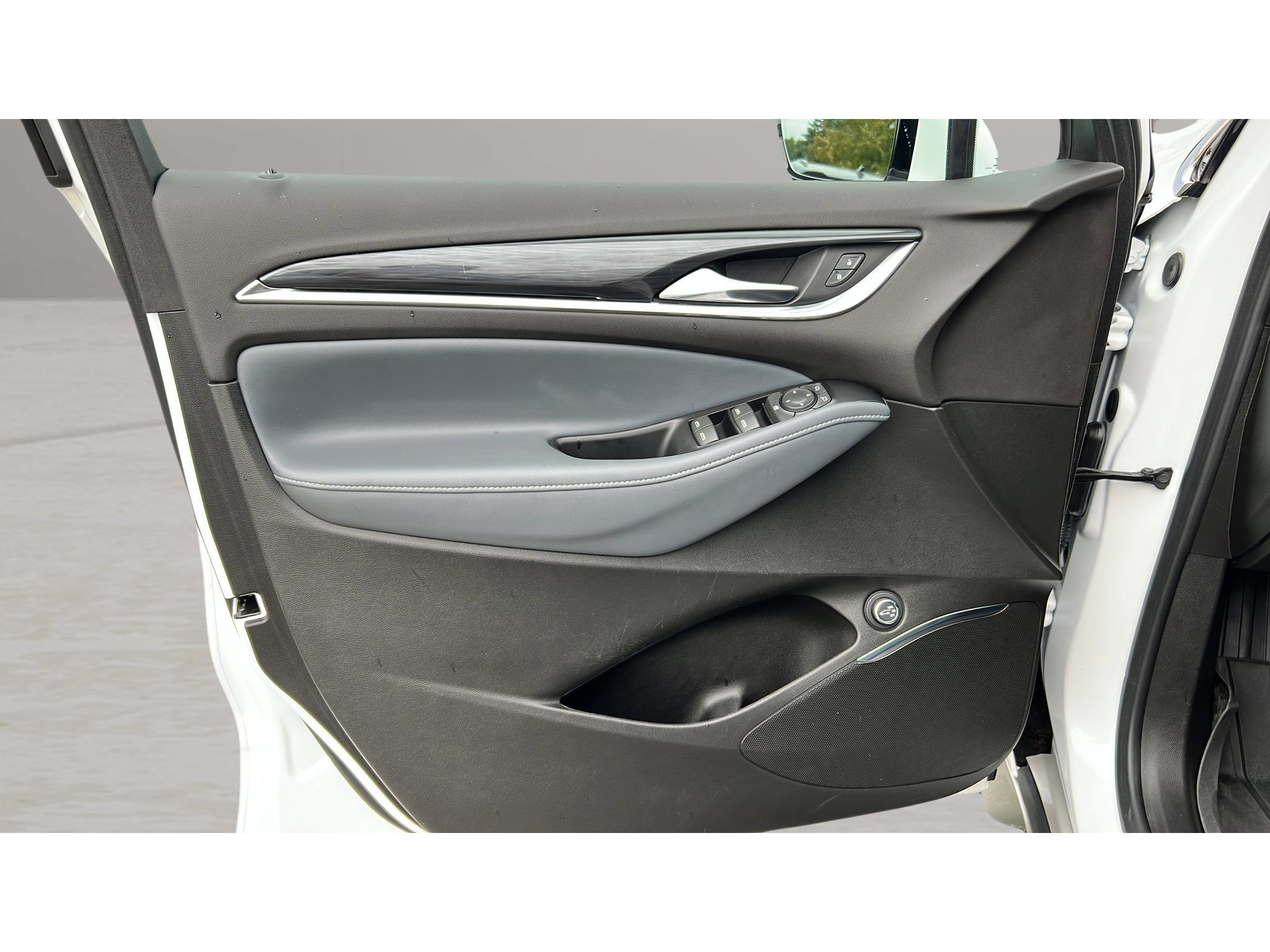 Certified 2023 Buick Enclave Essence w/ Trailering Package, 5000 lbs. AWD/4WD image 26