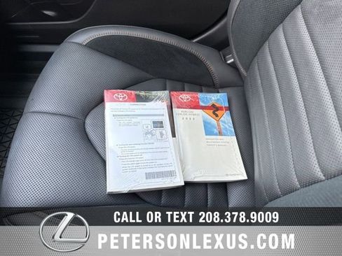 Used 2022 Toyota Avalon XSE image 27