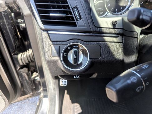 Used 2012 Mercedes-Benz E 350 Cabriolet image 14