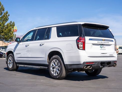Used 2023 Chevrolet Suburban Premier AWD/4WD image 5