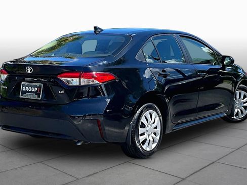 Used 2021 Toyota Corolla LE w/ Carpet Mat Package (TMS) FWD image 13