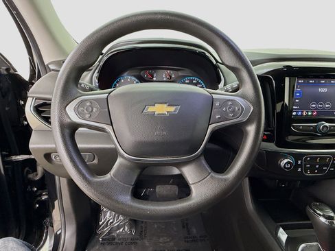 Used 2020 Chevrolet Traverse LS image 11