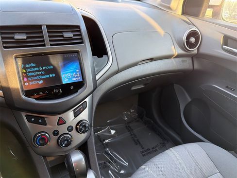 Used 2014 Chevrolet Sonic LT image 23