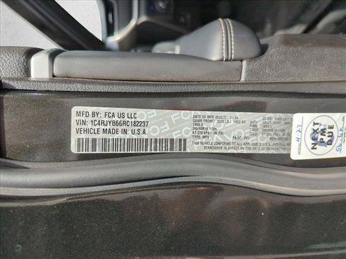 Used 2024 Jeep Grand Cherokee Limited 4xe AWD/4WD image 25