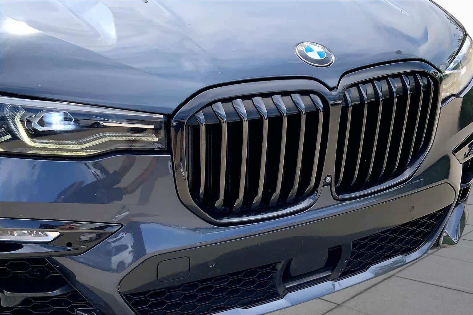 Used 2020 BMW X7 xDrive40i w/ M Sport Package AWD/4WD image 28