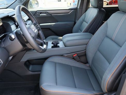 New 2026 GMC Acadia AT4 w/ Luxury Package image 19