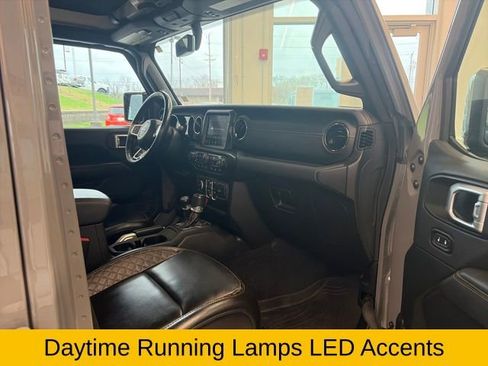 Used 2022 Jeep Gladiator Overland image 37