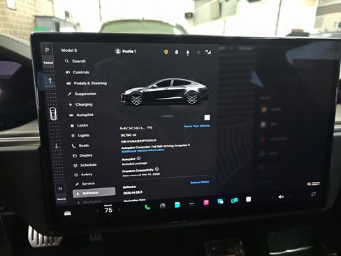 Used 2023 Tesla Model S image 6