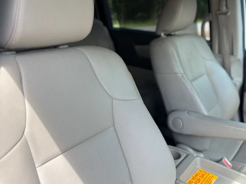 Used 2014 Honda Odyssey Touring image 32
