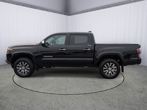 Used 2023 Toyota Tacoma Limited AWD/4WD image 6