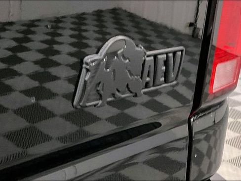 Used 2025 Chevrolet Silverado 2500 ZR2 w/ ZR2 Bison Edition image 9