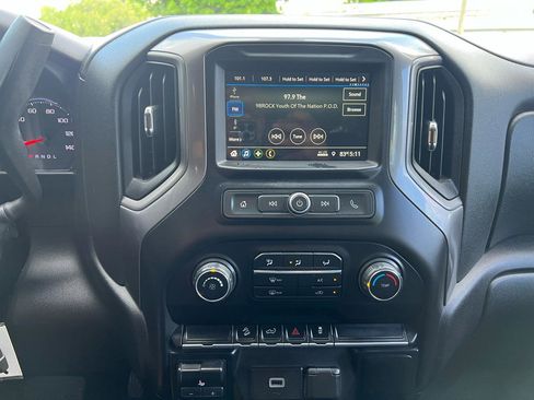 Used 2019 Chevrolet Silverado 1500 Custom Trail Boss w/ Custom Convenience Package image 16