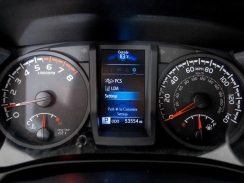 Used 2018 Toyota Tacoma SR RWD image 18